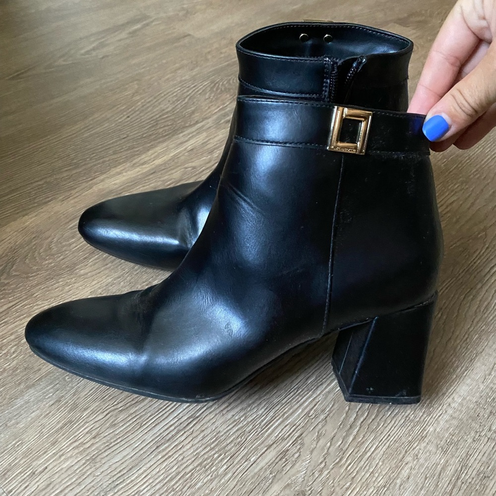 Liz Claiborne Booties- Black